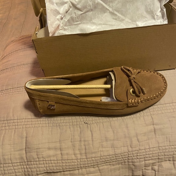 Authentic NWOT Tags UGG loafers - Picture 3 of 3